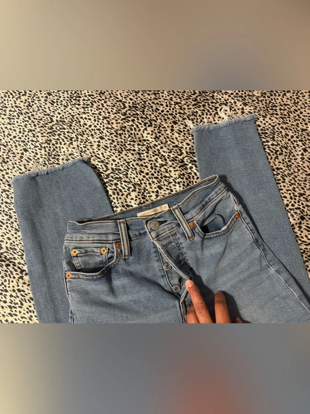 ✨Levi’s Wedgie Straight Jeans✨